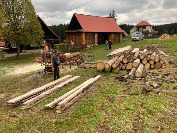 Pořez kulatiny u klienta